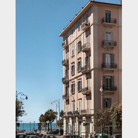 דירות סלרנו A Casa Di Adri מראה חיצוני תמונה